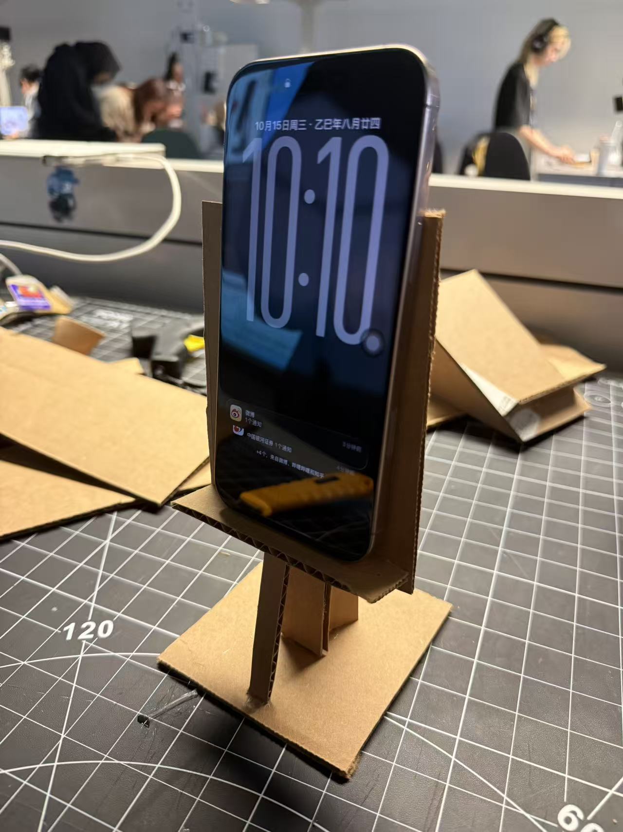 I then explored a vertical stand concept, creating a compact upright design to see if a slimmer, space-saving form could still support the phone effectively.